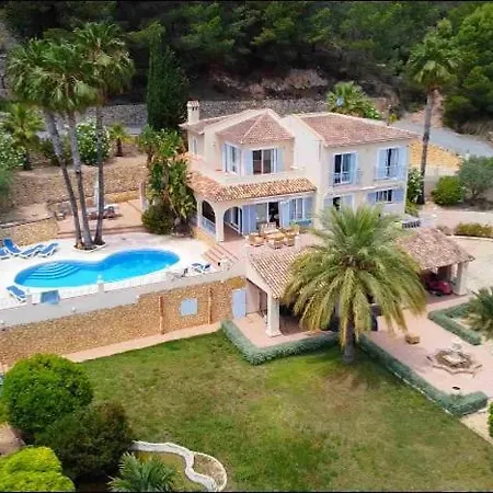 Unique With A Homey Atmosphere In Altea La Vella Bernia